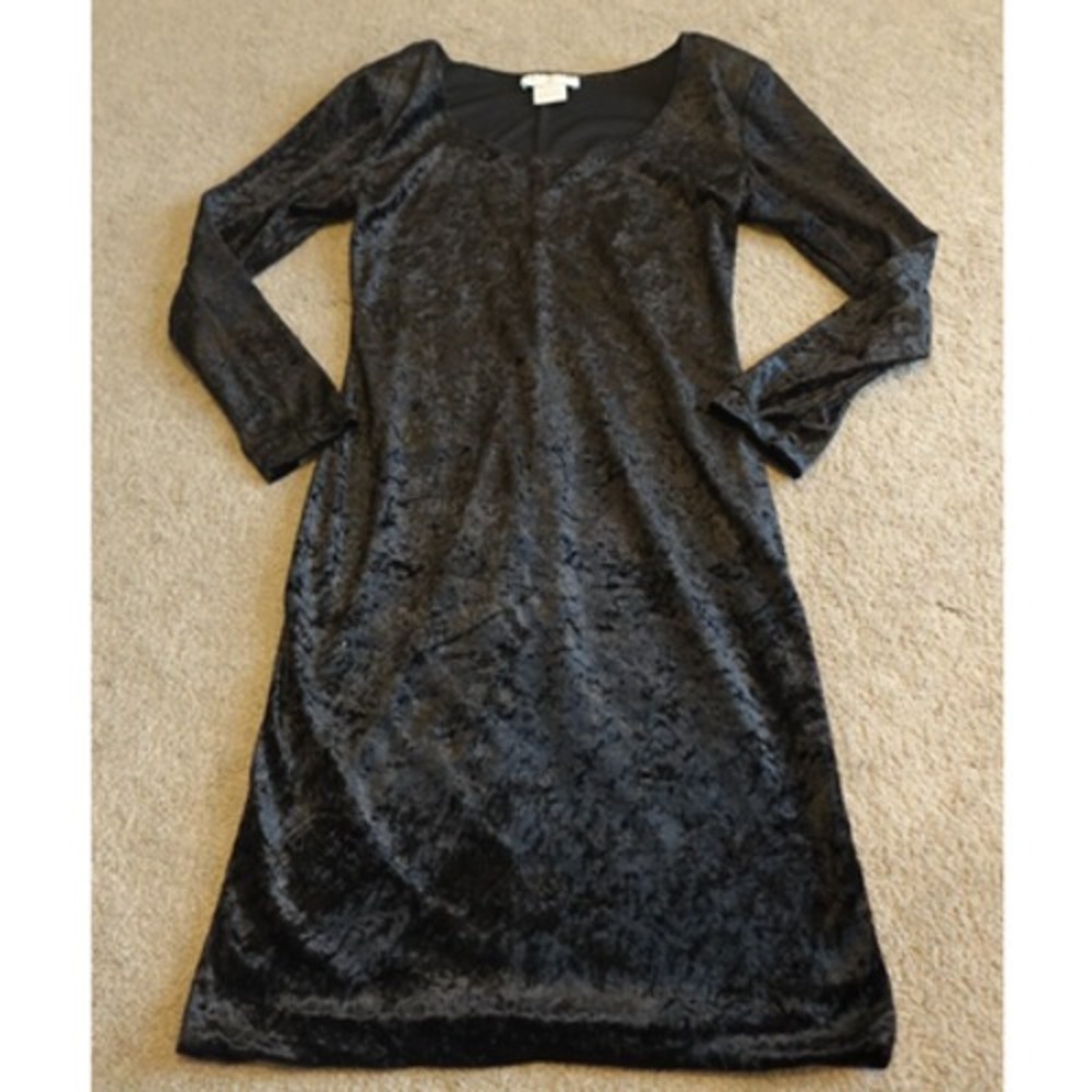 Casual Corner Black Crushed Velvet Long Sleeve Scoop Neck Sheath Dress Size 10